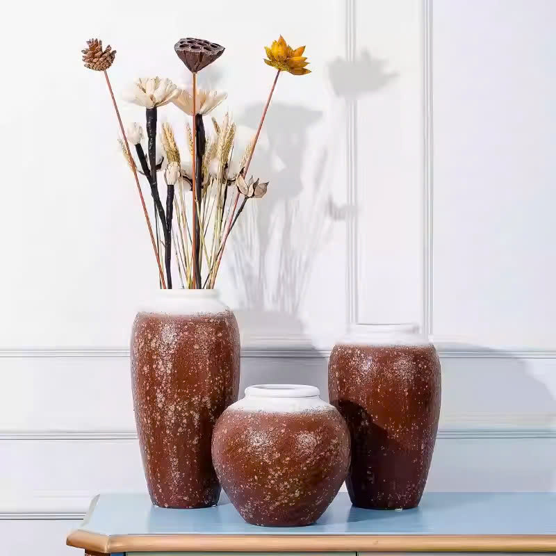 gom-trang-tri-khach-san