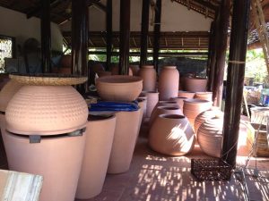 chau-gom-moc-la-gi-y-nghia-phong-thuy-va-nghe-thuat-trong-doi-song